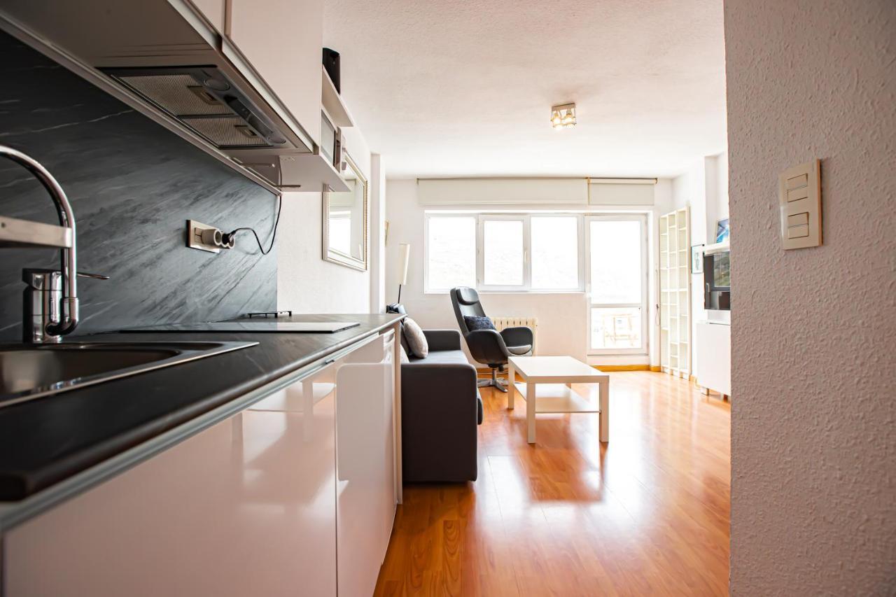 Holidays, Mont Blanc Estudio En Pradollano & Parking Сиера Невада Екстериор снимка