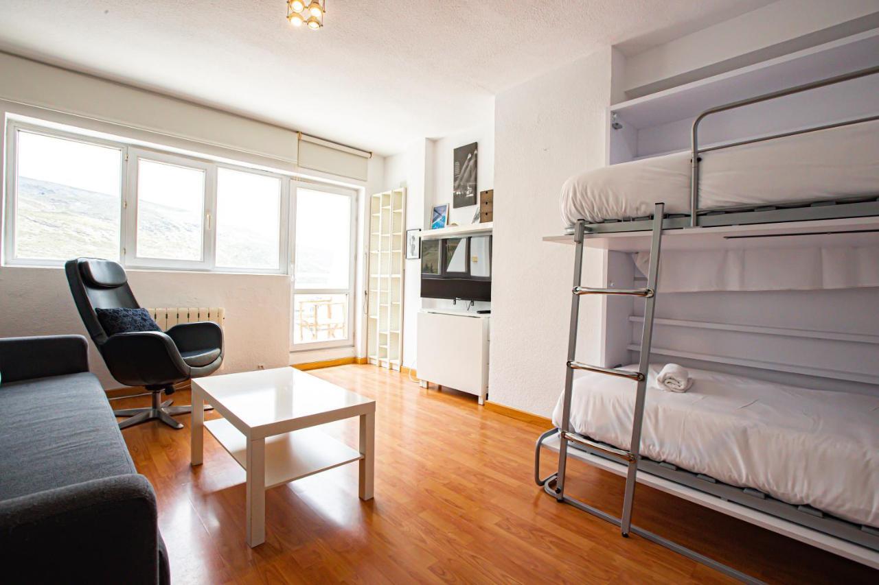 Holidays, Mont Blanc Estudio En Pradollano & Parking Сиера Невада Екстериор снимка
